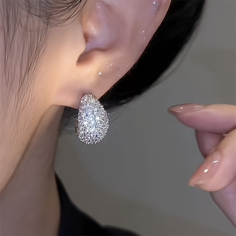 Women's Teardrop Zirconia Stud Earrings for Party Wedding